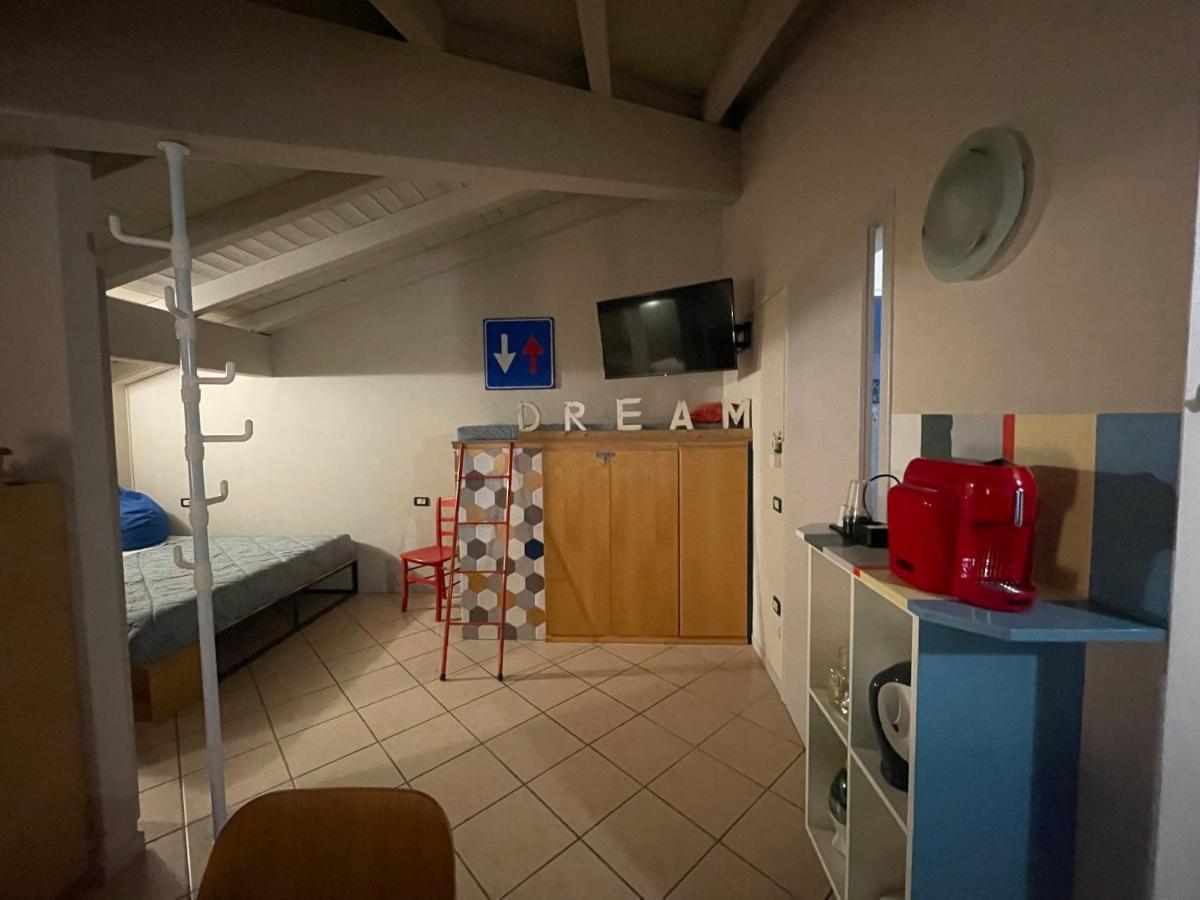 Mansardine Metropolitane Apartman Brescia megye Kültér fotó